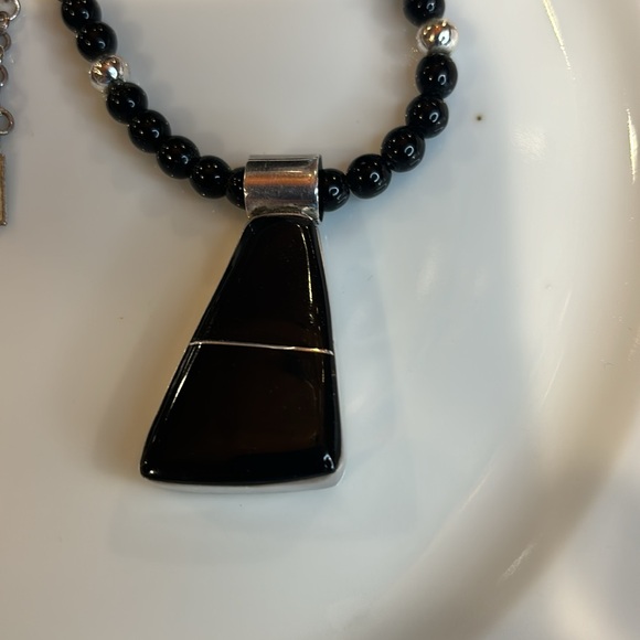 Napier Black and 925 Mexican Pendant silver toned beads and accents - Picture 7 of 9